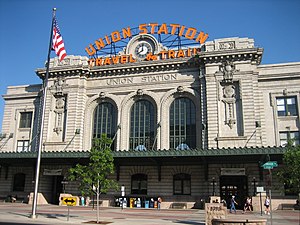 300px-Denver_union_station.jpg