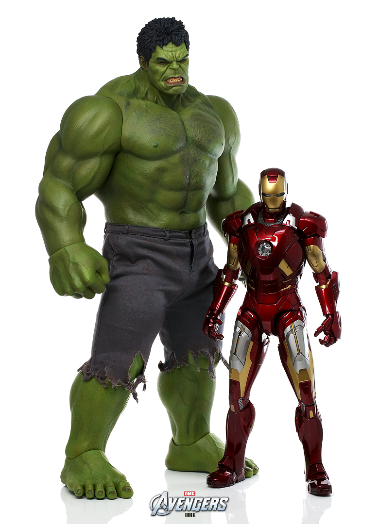 Avengers-Hot-Toys-Iron-Man-Mark-VII-and-Hulk-Size-Comparison-Photo-Scale.jpg