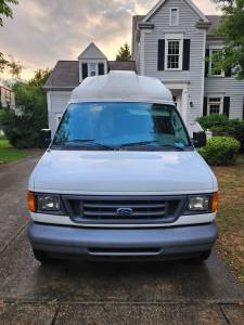 2007 Ford E-350 High Roof Camper Van 1