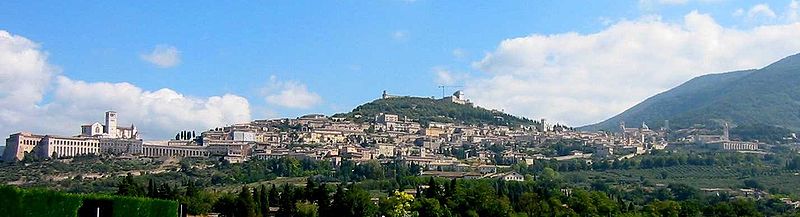 800px-Assisi_Panorama.JPG