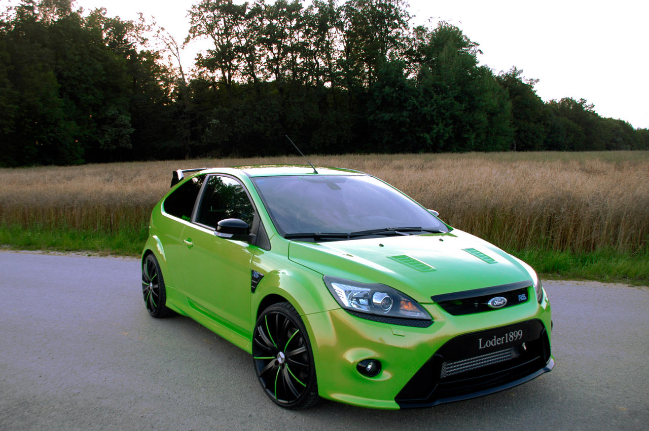 Loder1899_2009_Ford_Focus_RS_3.jpg