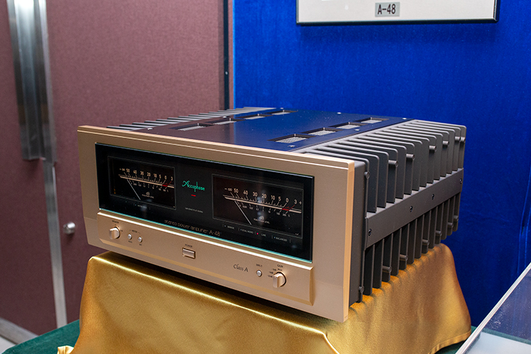202001-accuphase1.jpg