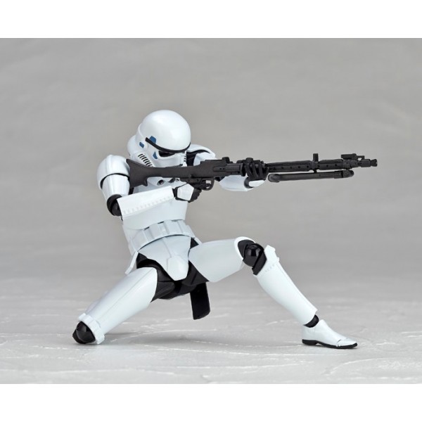 Revoltech-Star-Wars-Revo-No-002-Stormtrooper-Update-8.jpg