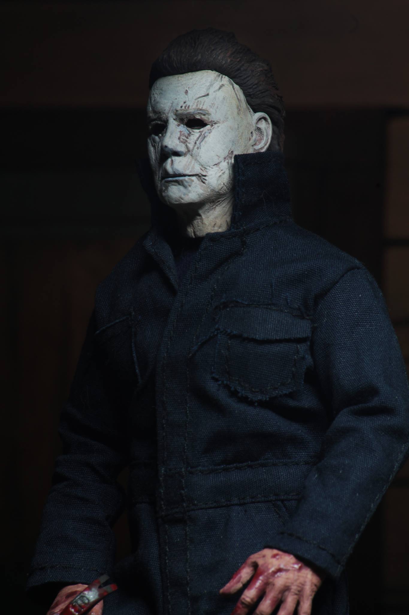 Halloween-2018-Michale-Myers-Clothed-Figure-003.jpg