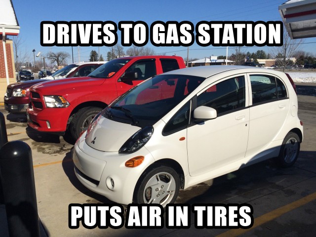 puts_air_in_tires-640x480.jpg