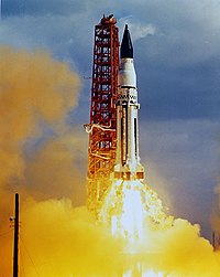 200px-Saturn_SA5_launch.jpg