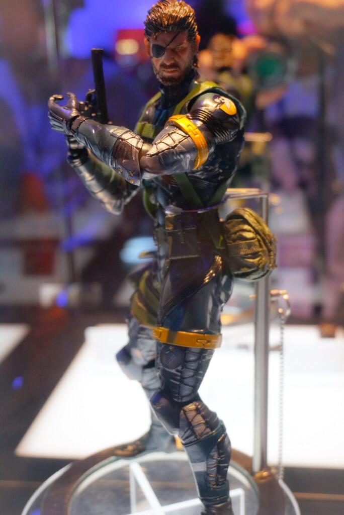 Play-Arts-Kai-Metal-Gear-Solid-V-Nake-Snake.jpg