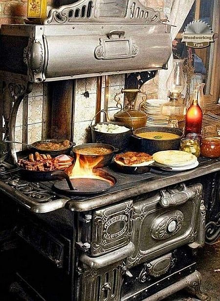 victorian-kitchen2.jpg