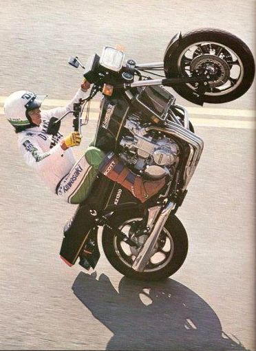 Wheelie-King-Doug-Domokos-used-the-big-Kawasaki-to-go-ballistic.jpg
