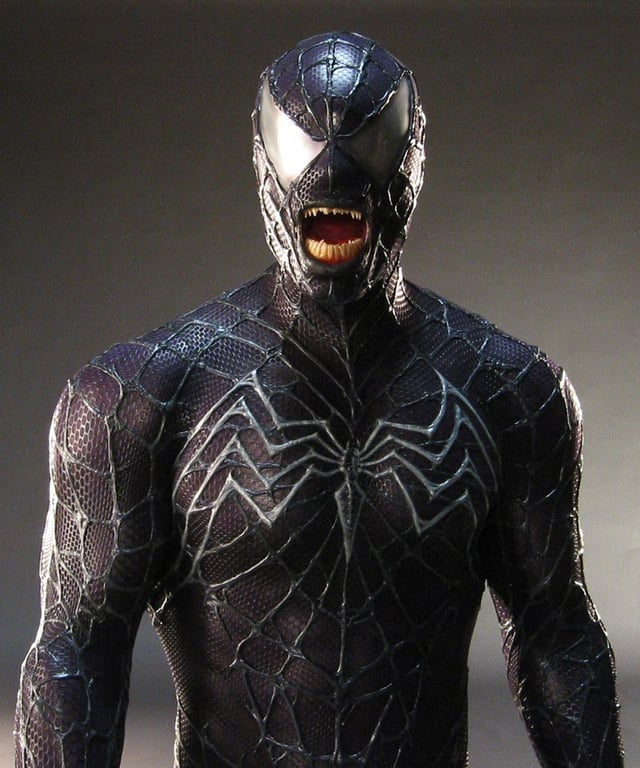terrifying-prototype-venom-suit-from-spider-man-3-v0-ismoq1afcl8a1.jpg