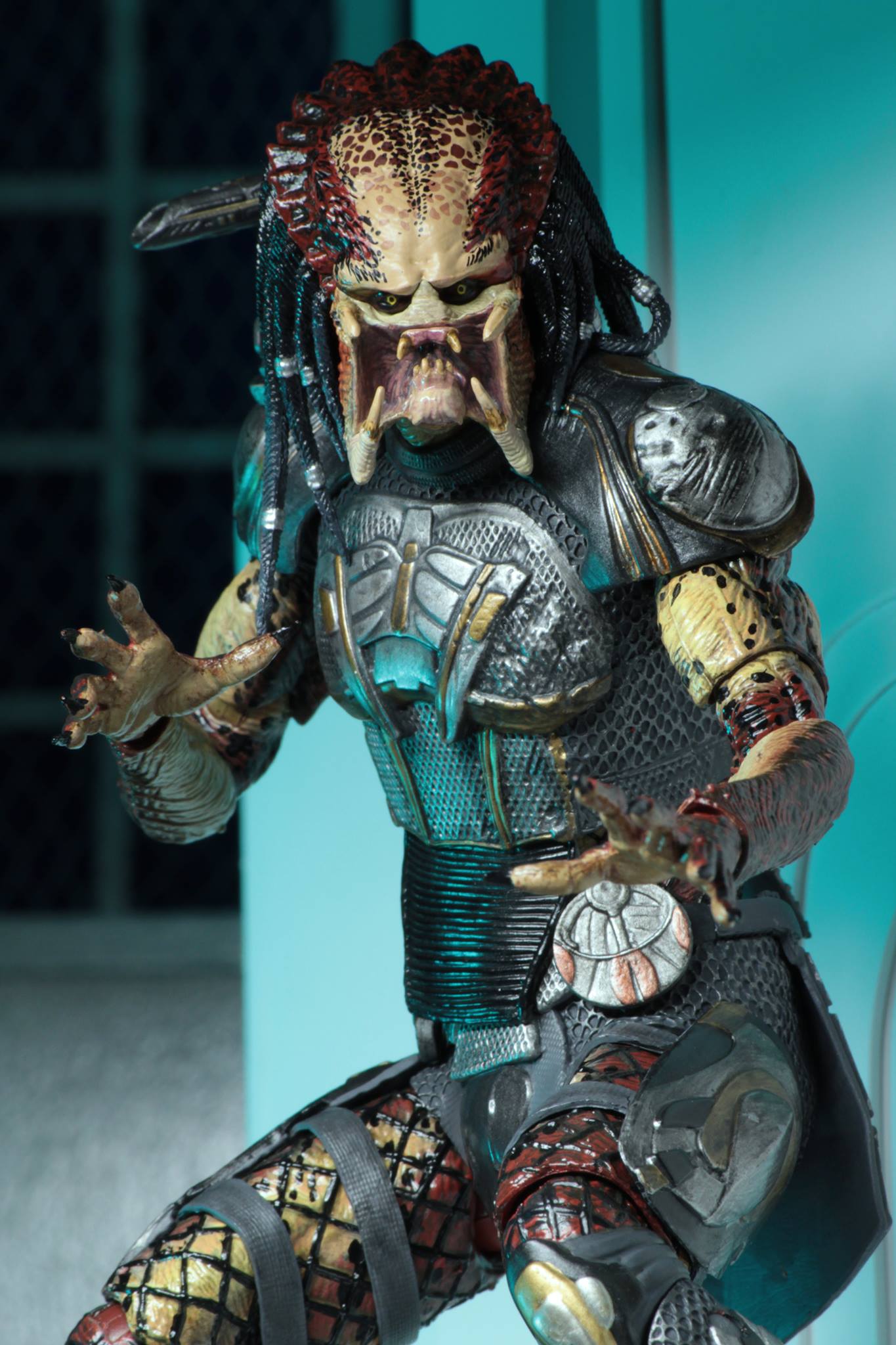 NECA-Fugitive-Predator-013.jpg