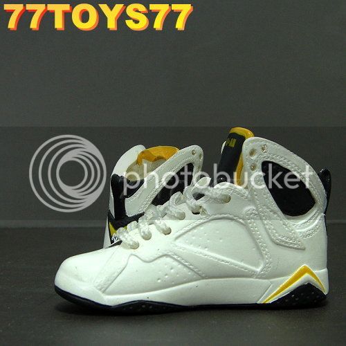 sneakers_zpsd6f2dcca.jpg