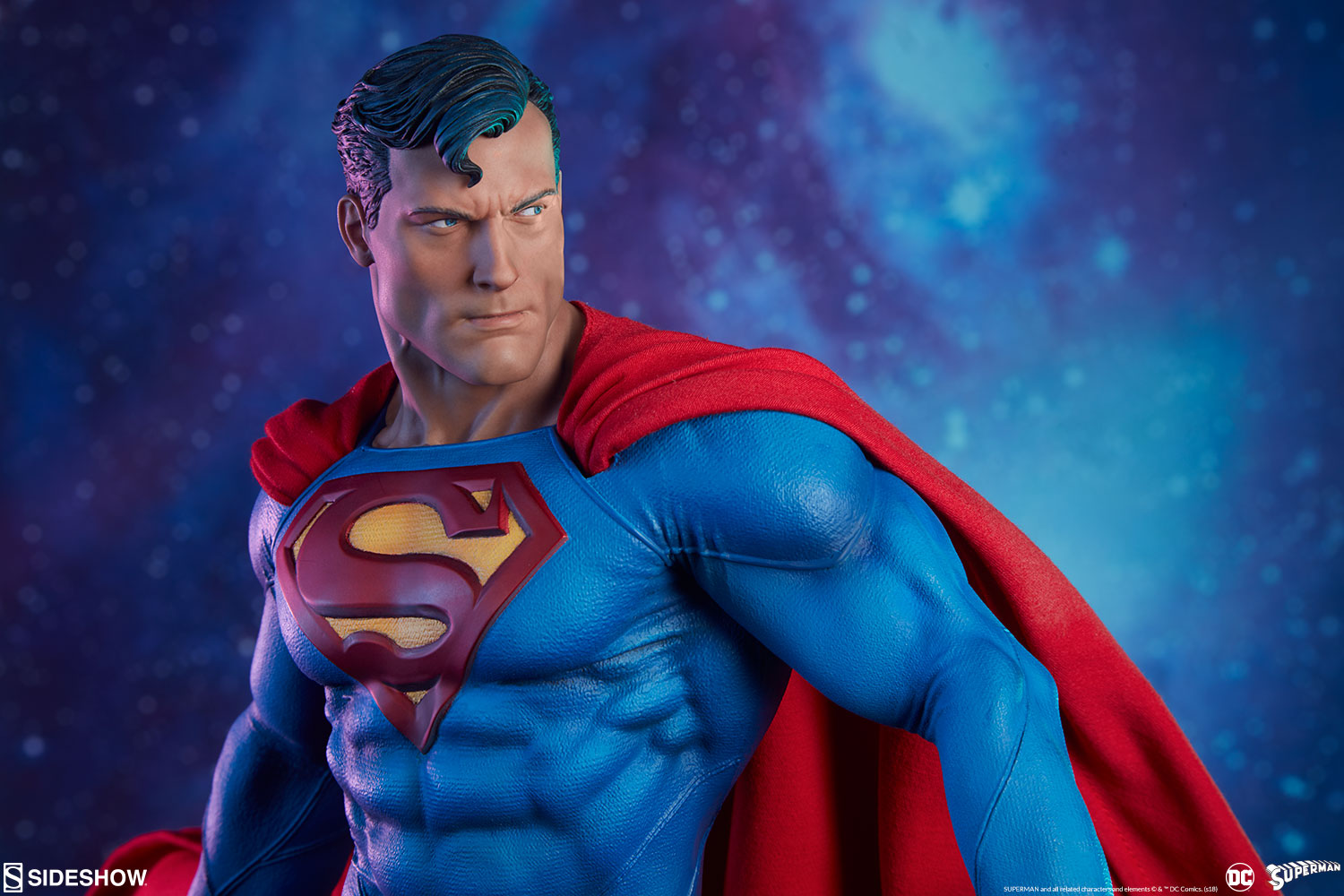 dc-comics-superman-premium-format-figure-sideshow-300537-03.jpg