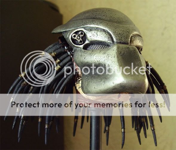 helmet-rightdown-01.jpg