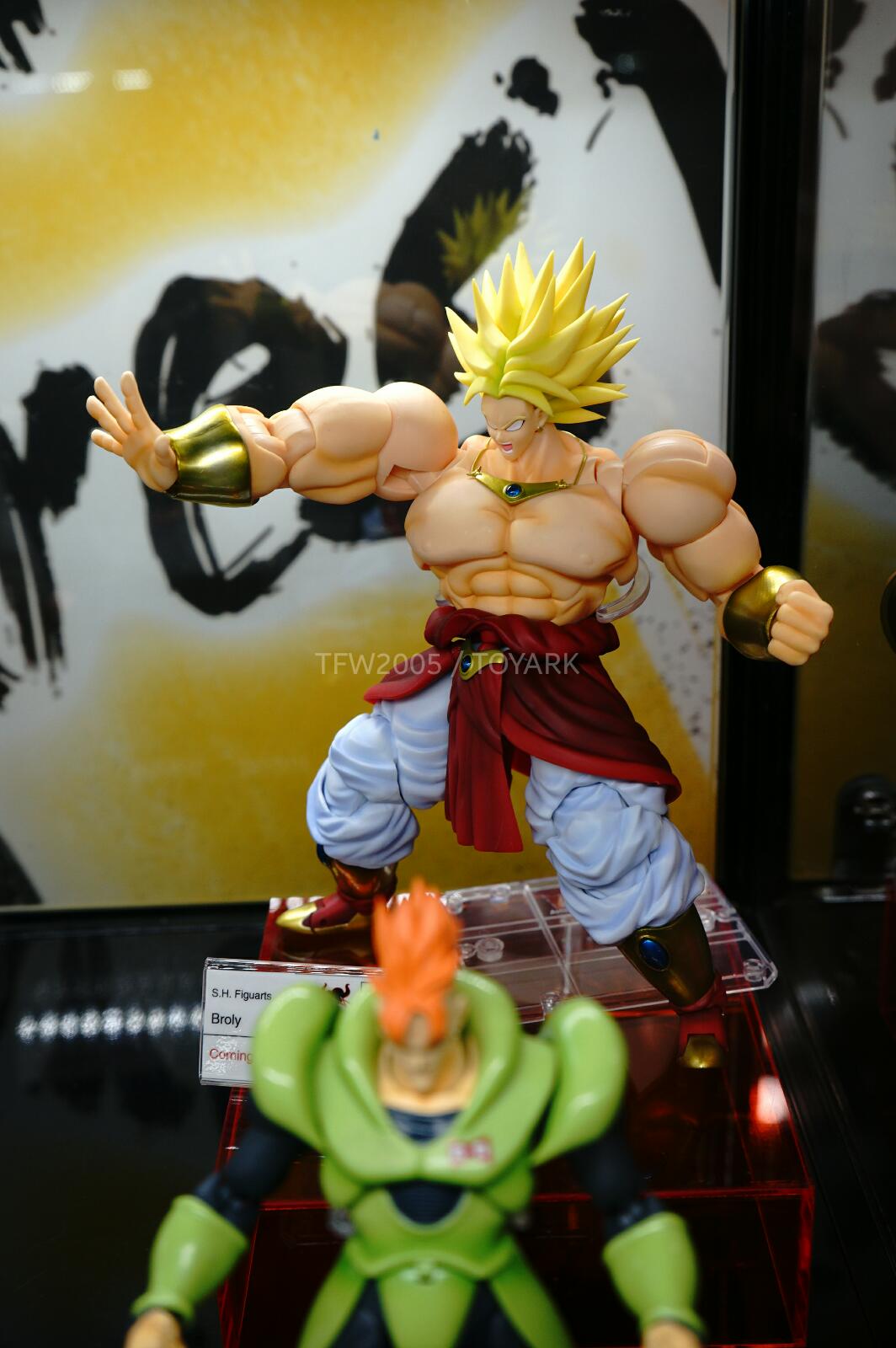 NYCC-Bluefin-Tamashii-Nations-036.jpg