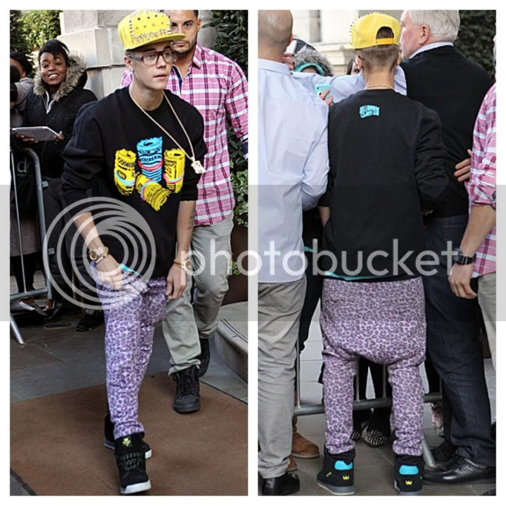 Biebers-outfit-in-London-on-Wednesday-Looks-like-he-shat-his-pants_zps1dc2c27d.jpg