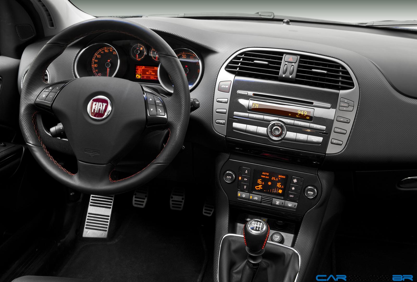 Fiat-Bravo-2013-T-Jet.jpg