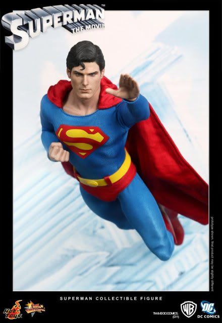 Superman-Hot-Toys-014_1306409142.jpg