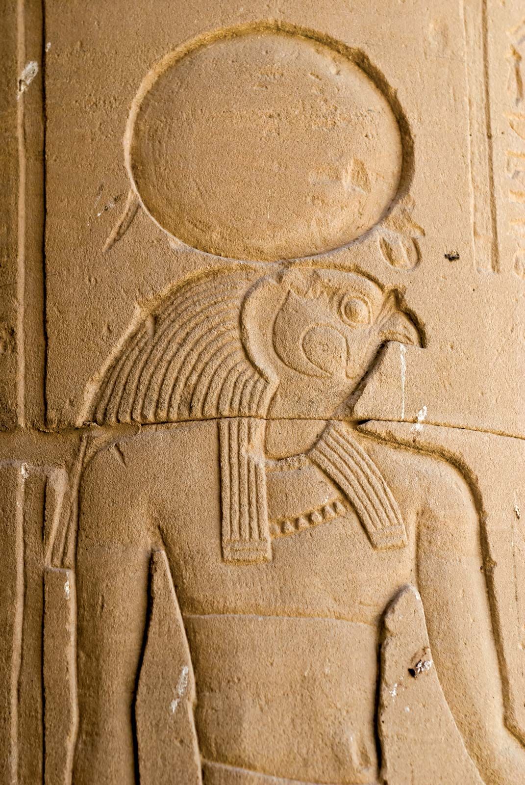 Egyptian-hieroglyphic-Egypt-Khons.jpg