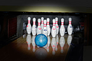 300px-Bowling_-_albury.jpg