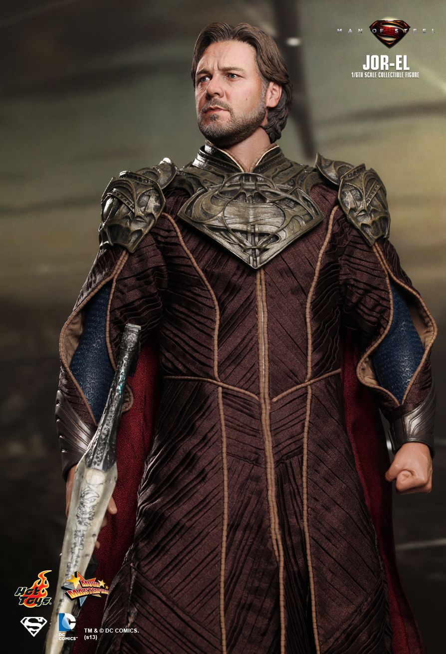 Hot-Toys_Man-of-Steel_Jor-El_05.jpg