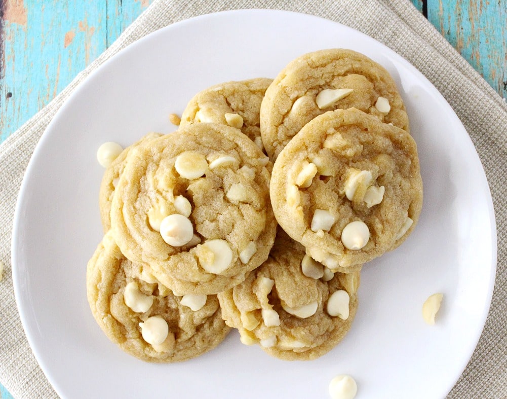 Soft-and-Chewy-White-Chocolate-Macadamia-Nut-Cookies-9.jpg