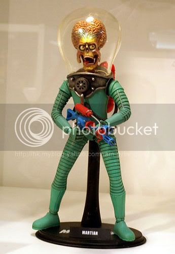 hottoys_marsattacks.jpg