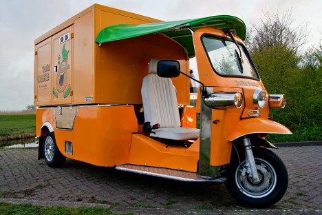 tuk-tuk-electric-food-truck.jpg