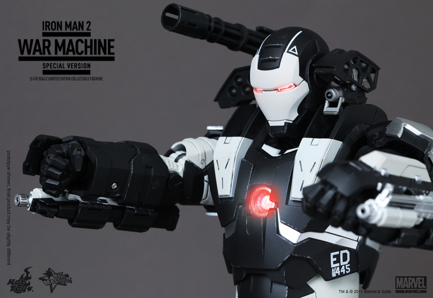 hottoys-warmachine-special-edition-03.jpg