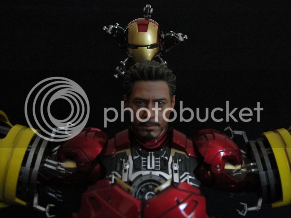 IronMan2-SuitUpGantry24.jpg