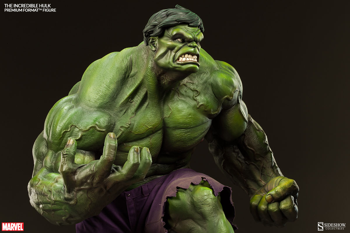 Incredible-Hulk-Statue-5.jpg