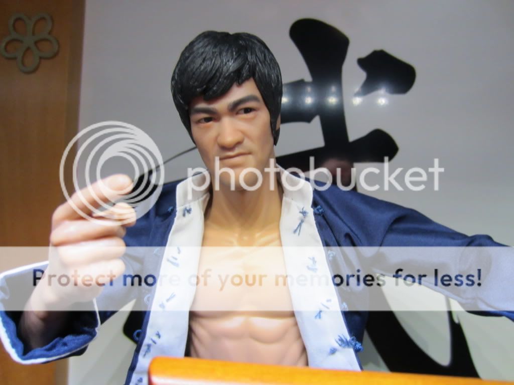 EnterbayBruceLeeFistOfFury11.jpg