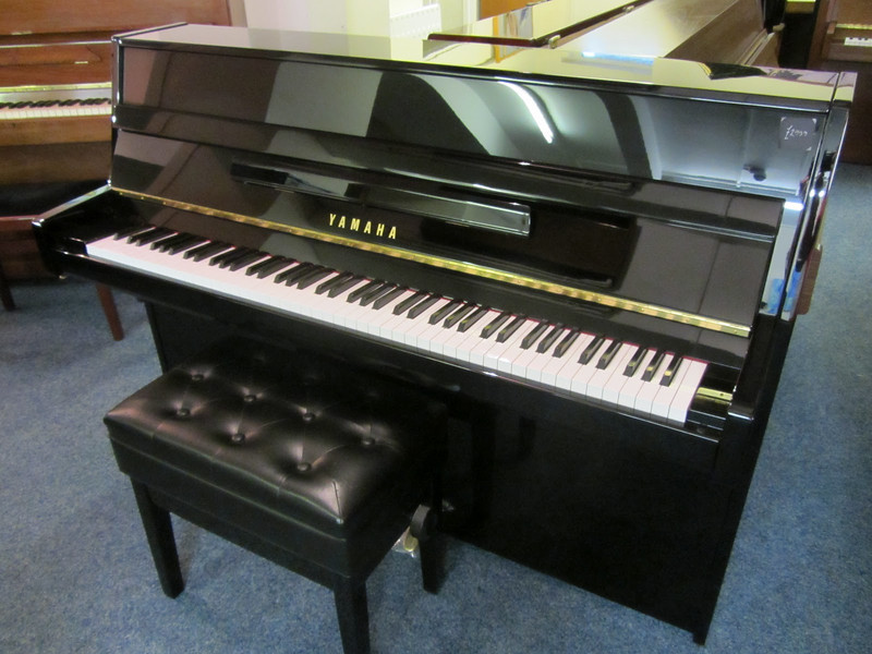 second%20hand%20yamaha%20c110%20upright%20piano%20for%20sale%20at%20the%20piano%20gallery%20oxfordshire-L.jpg