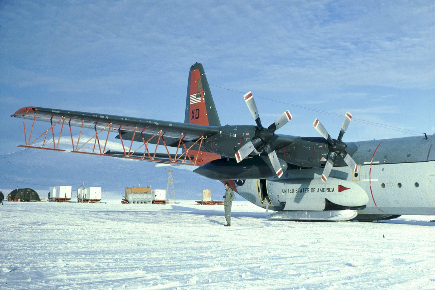 antarctic_c130-plane.jpg