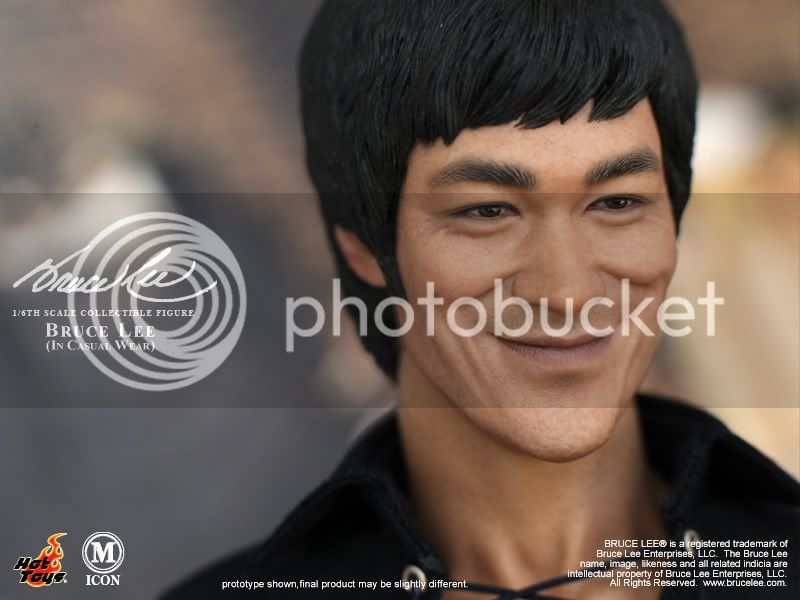 HotToys_BruceLee_InCasualWear_2.jpg