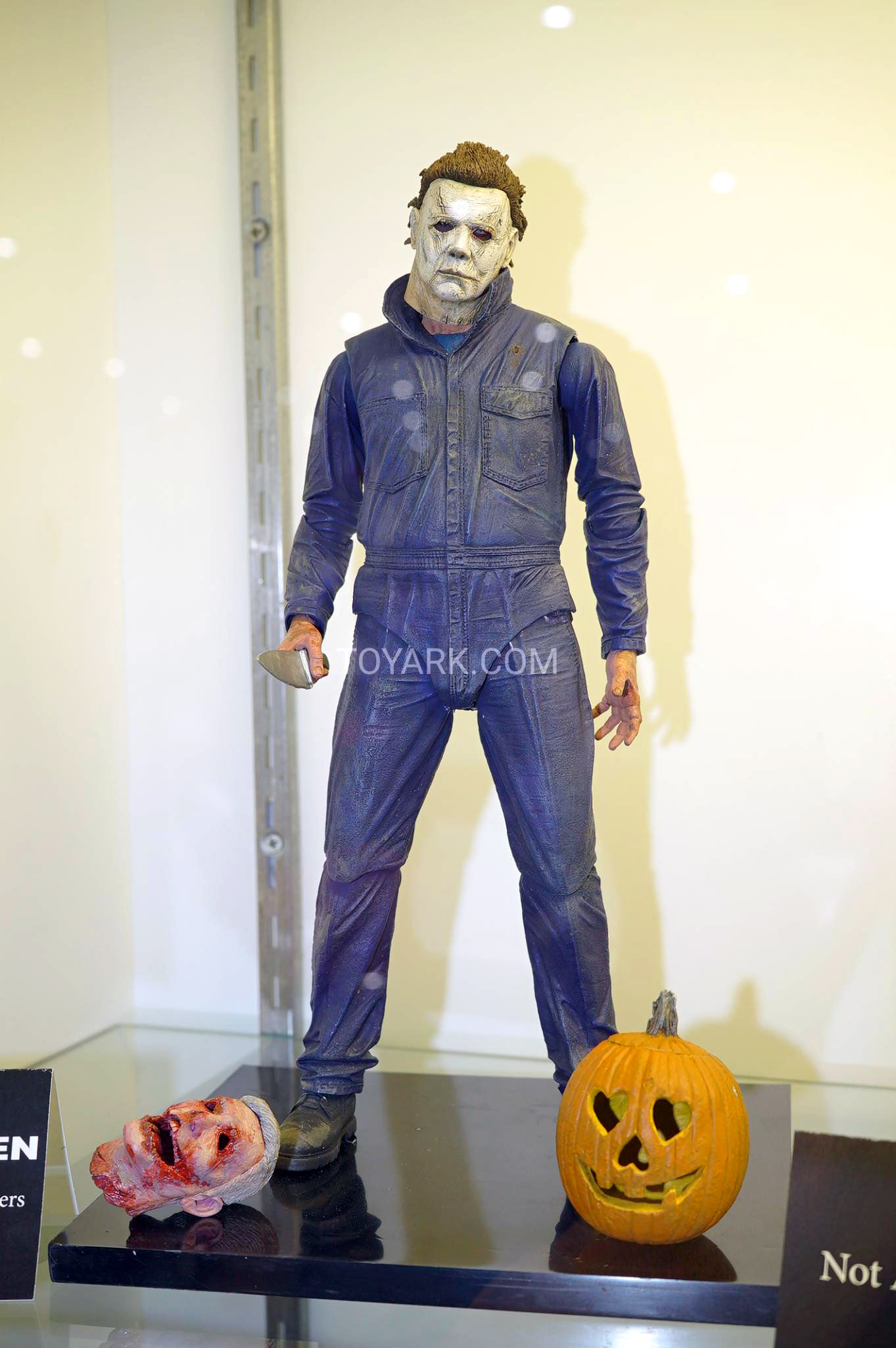 SDCC-2018-NECA-Halloween-001.jpg