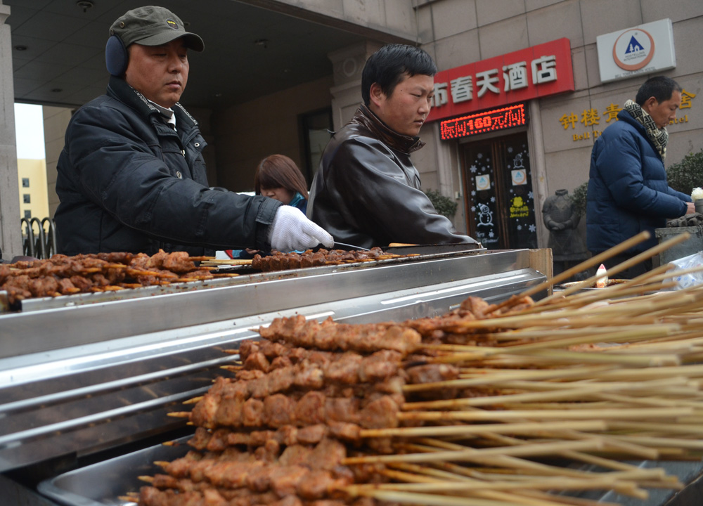 top-10-chinese-street-food-kebabs-2.jpg