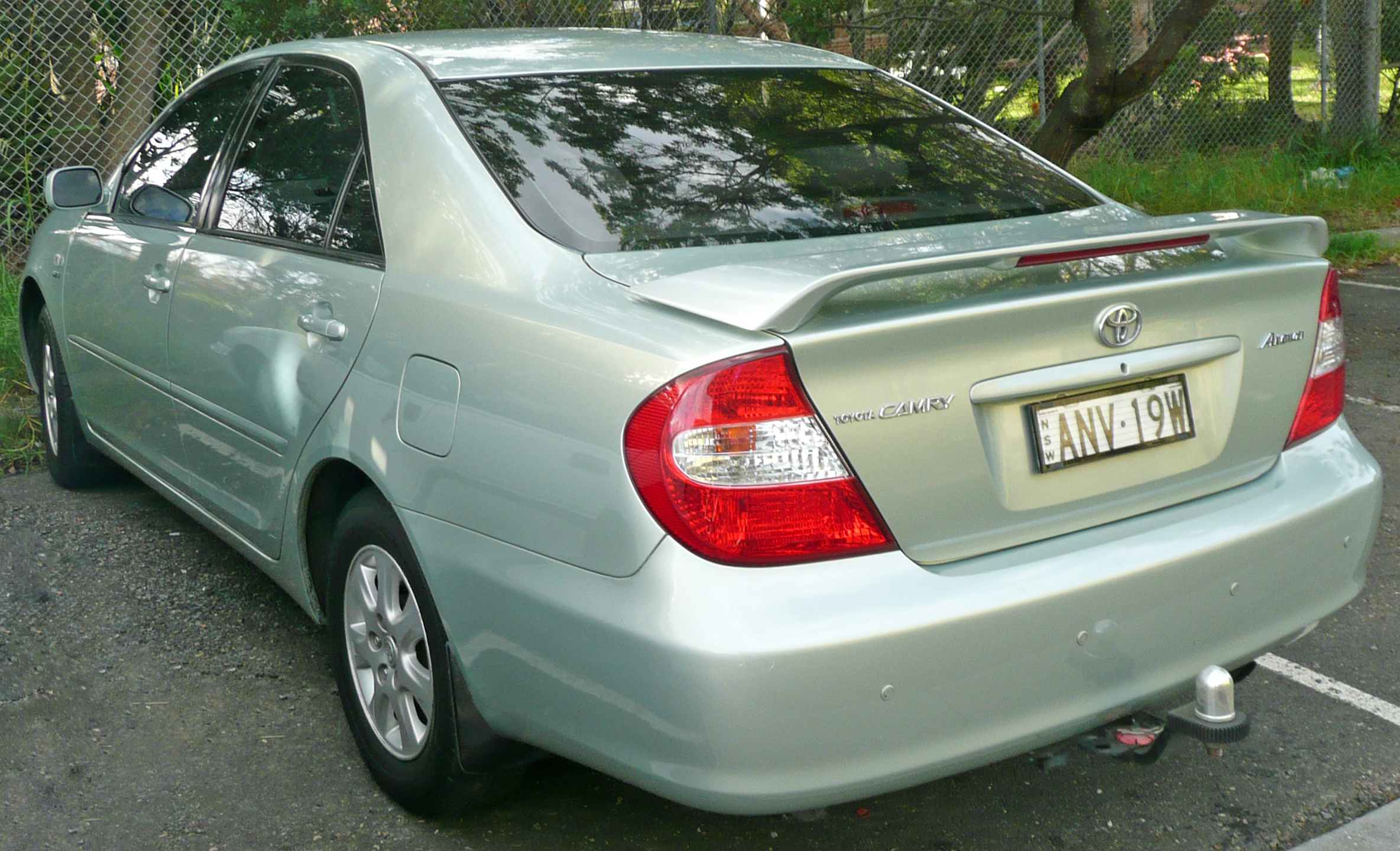 2002-2004_Toyota_Camry_(ACV36R)_Ateva_sedan_01.jpg