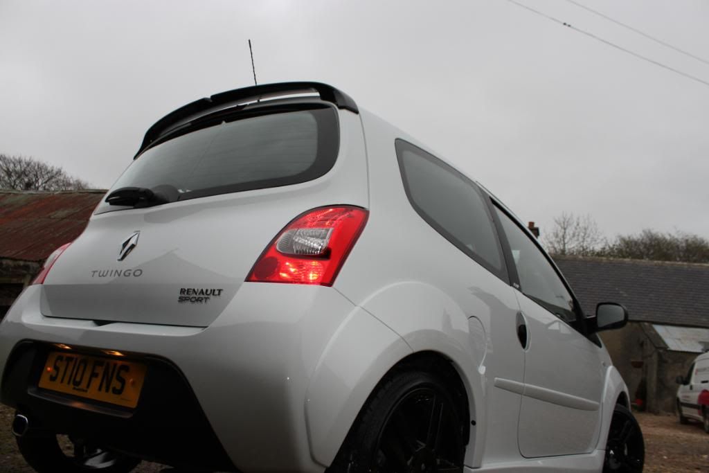 CleanTwingo028-1.jpg