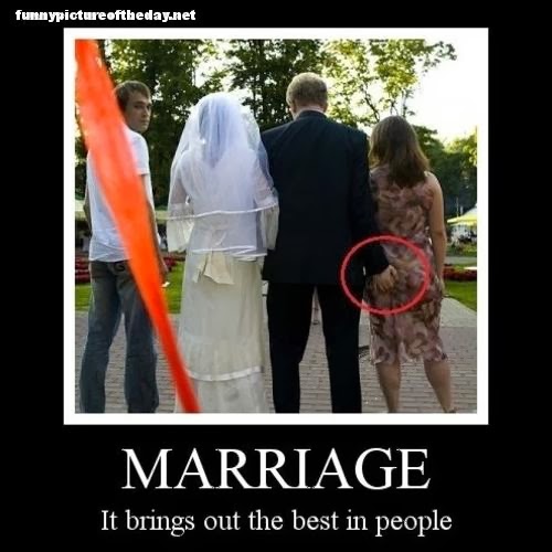 Funny-Marriage-It-Brings-Out-The-Best-In-People-Divorce-Wedding-Humor.jpg