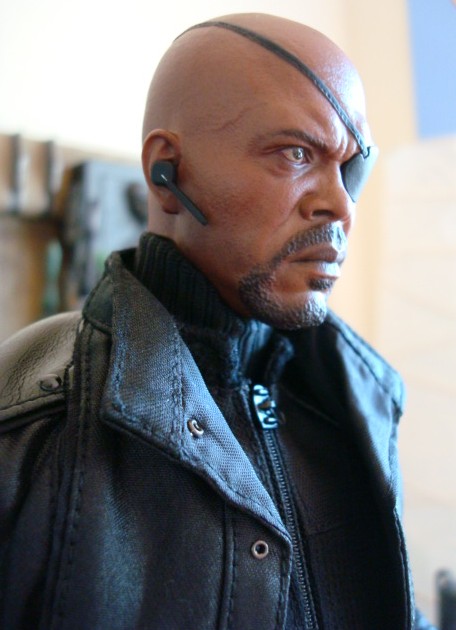 Hot_Toys_208.jpg