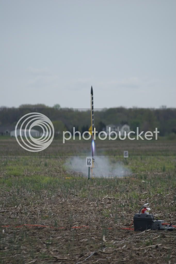 rocketlaunch2-may-09002.jpg