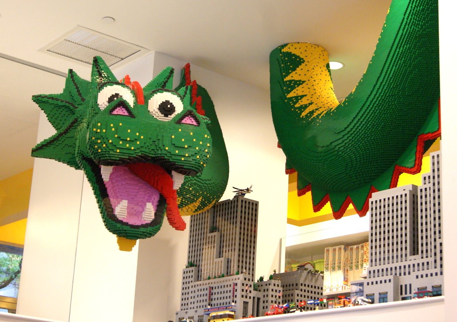 dragon+made+of+legos+at+lego+store+in+New+York+City+++gigantic+lego+sculpture.jpg