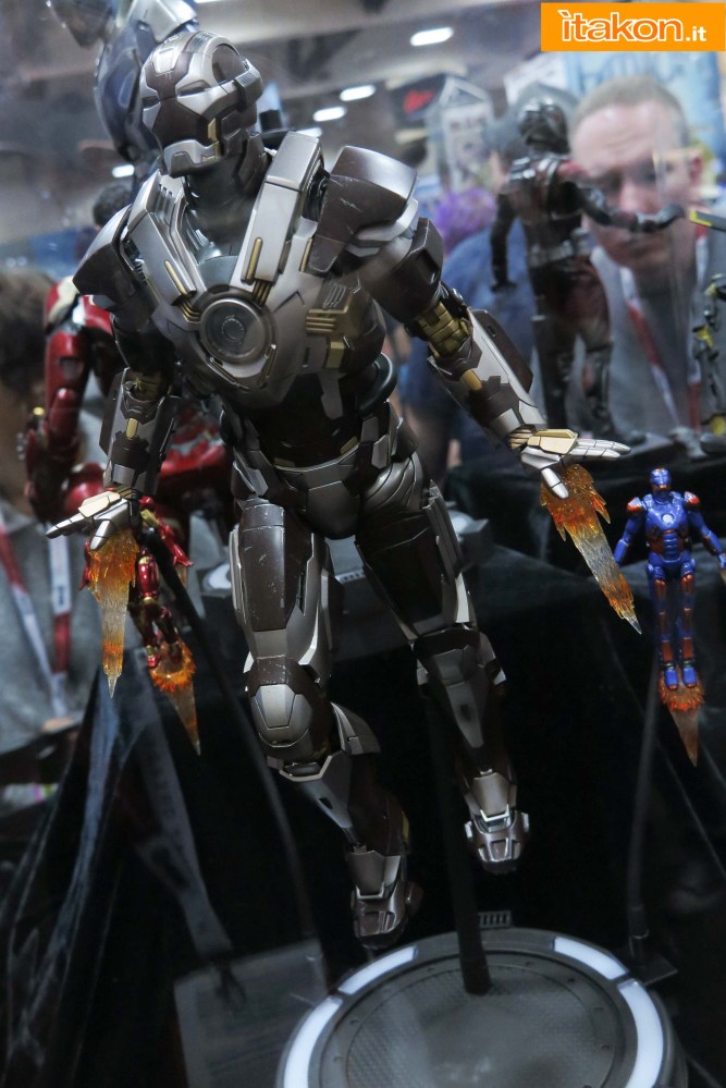 hot-toys-sdcc-2015-132.jpg