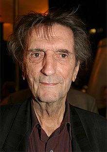 220px-HarryDeanStanton-1.jpg