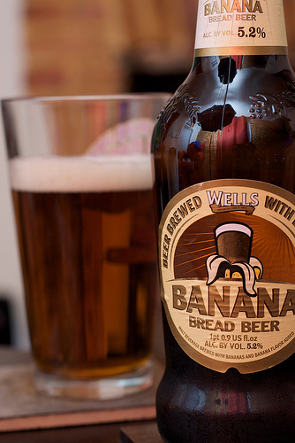 wells-banana-bread-beer1.jpg
