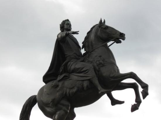 bronze-horseman-monument.jpg