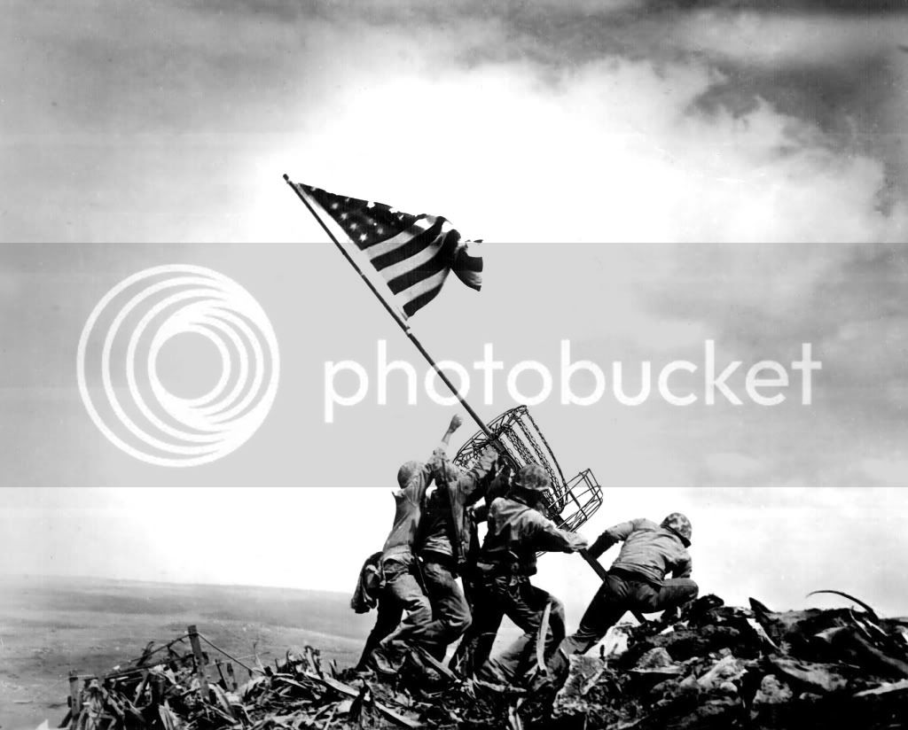WW2_Iwo_Jima_flag_raising2.jpg