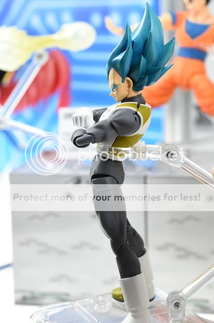 SHFIGUARTS_SS_GOD_VEGETTA_SS_2.jpg%7Eoriginal