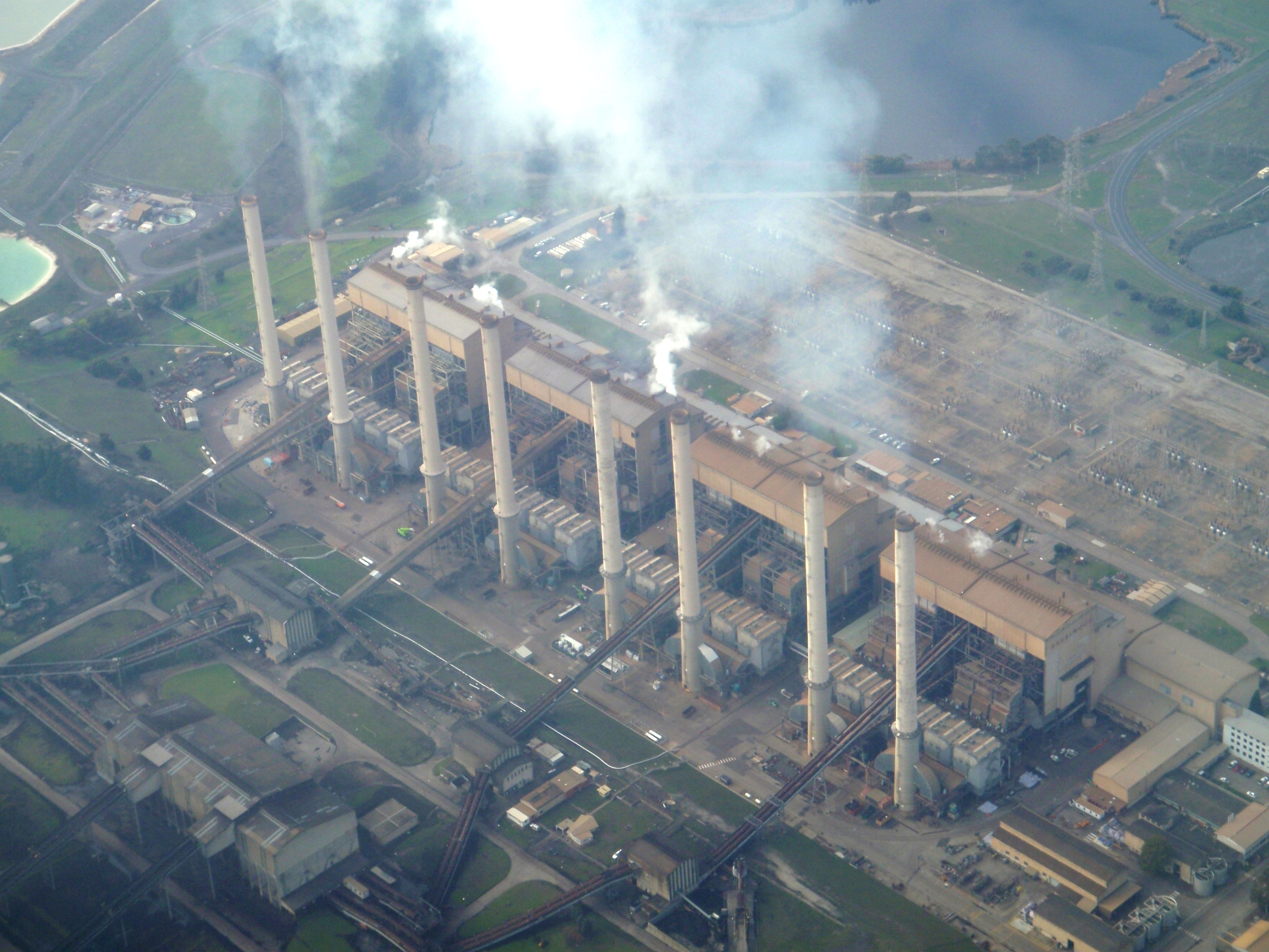 Hazelwood_Power_Station_seen_from_the_air.jpg
